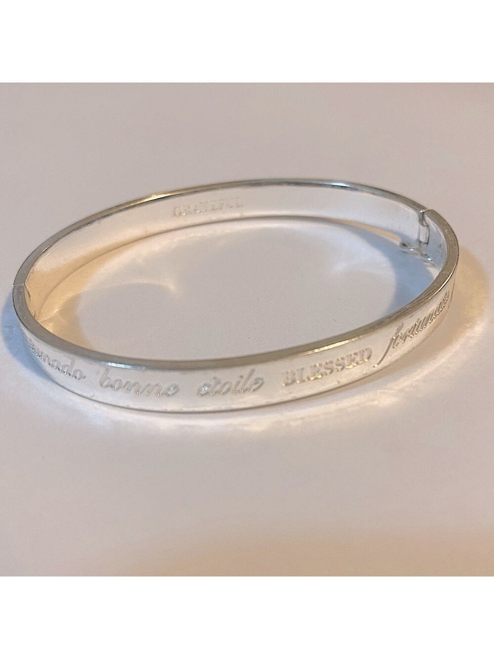 STELLA & Dot Bangle. Engraved Grateful silver bangle bracelet.